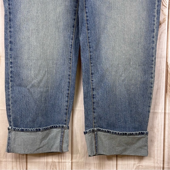 Time and Tru High Rise Straight Leg Cuffed Jeans Casual Pants Light Wash Size 18 - Picture 4 of 14